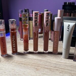 Neutral Pink Liquid Lipstick Collection -